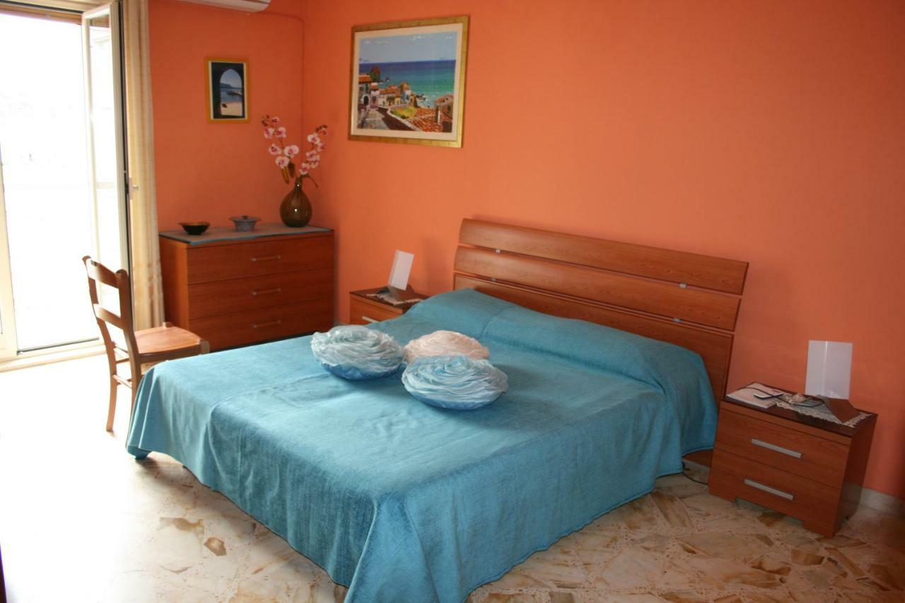 CASA FLORIDEA -Mediterranea Sicilia Apt Cefalù Esterno foto