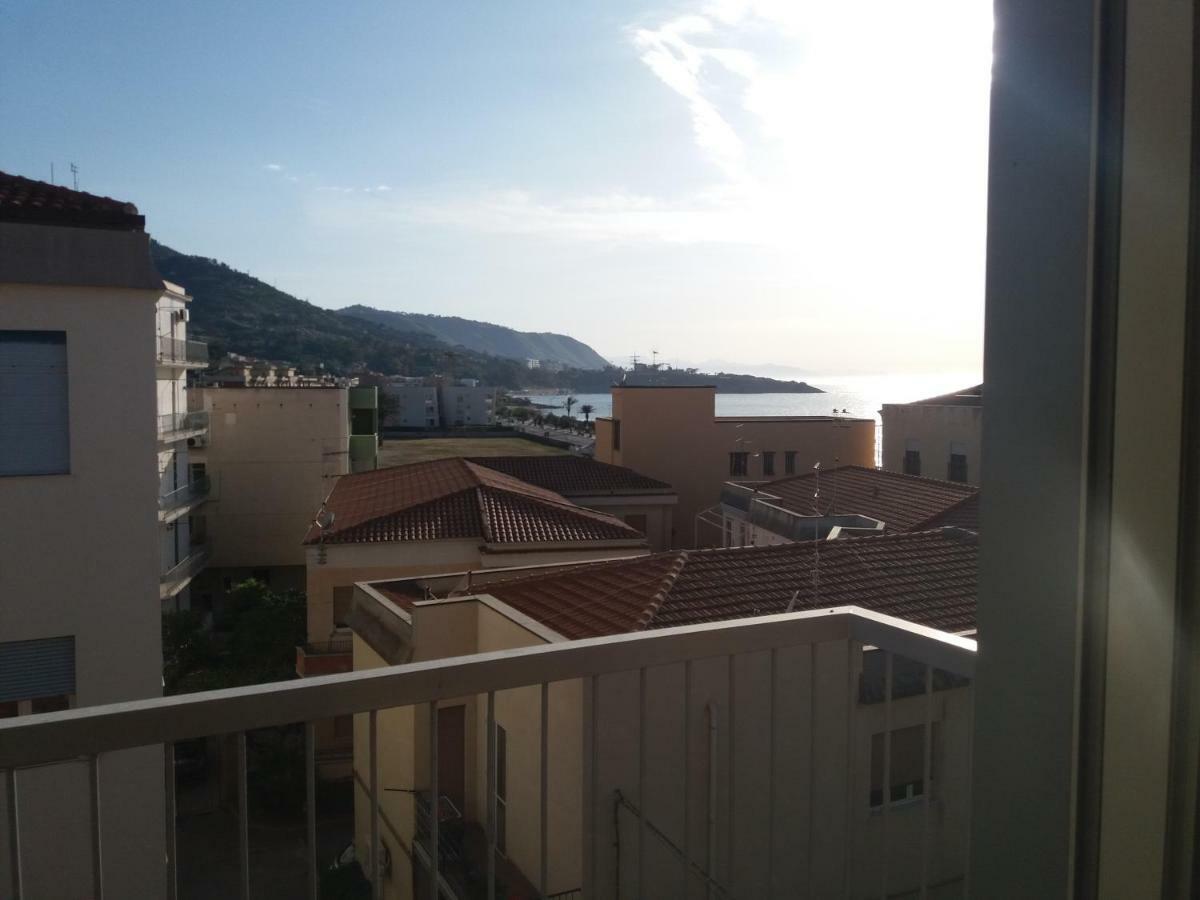 CASA FLORIDEA -Mediterranea Sicilia Apt Cefalù Esterno foto